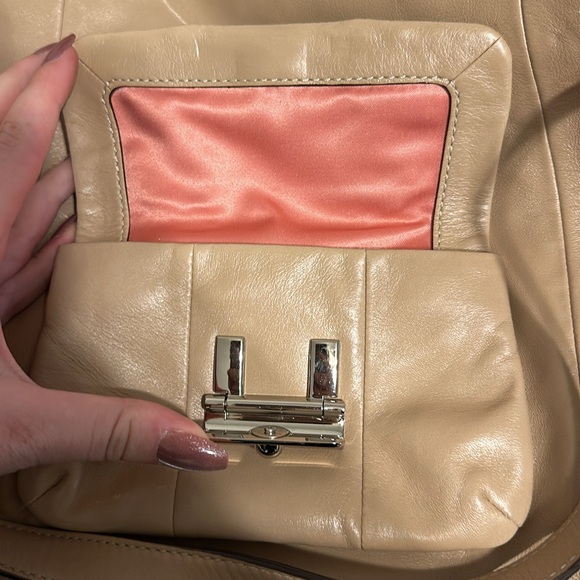 Beige Leather Shoulder Bag - Marked - Picture 6 of 7